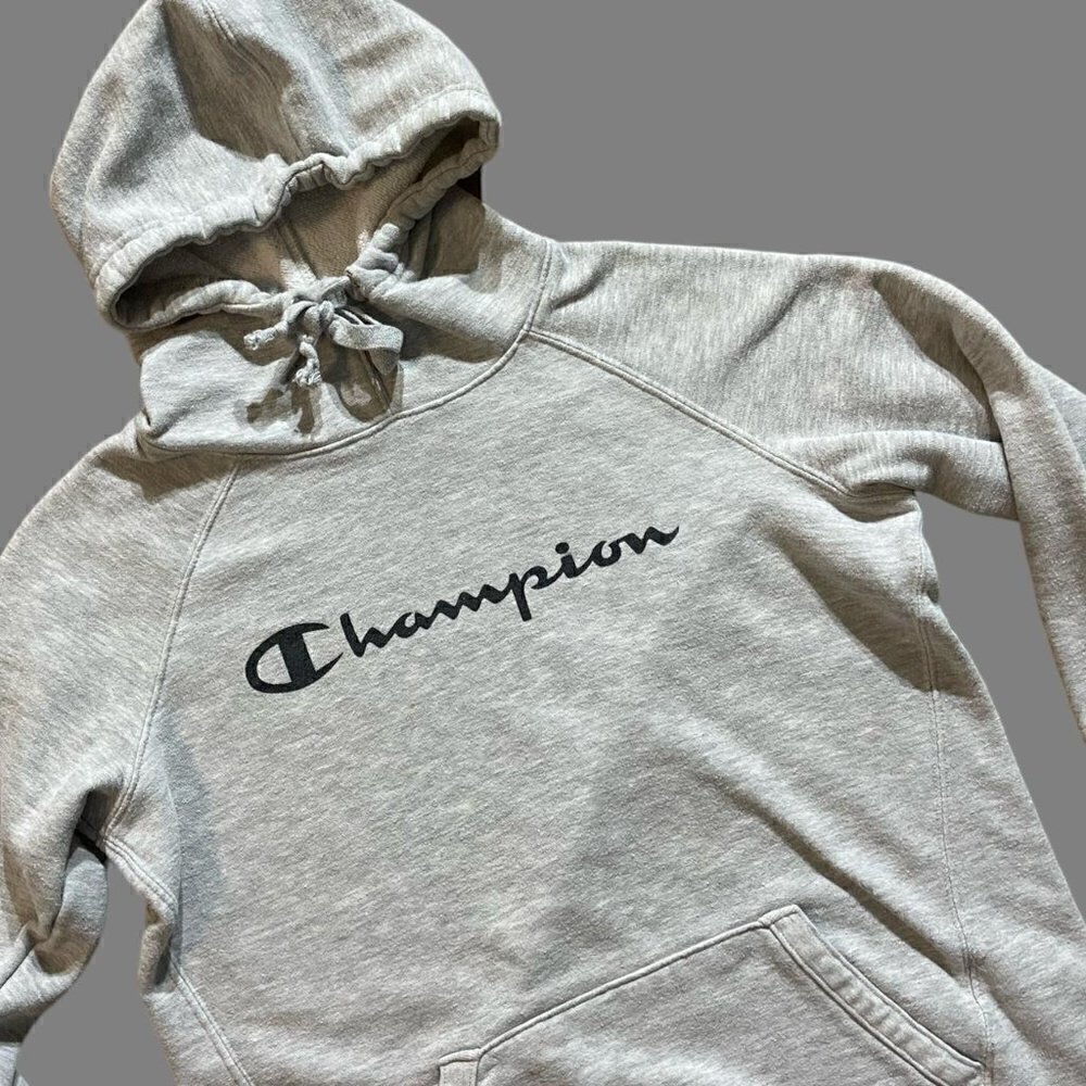 Women’s grey Champion hoodie sweatshirt